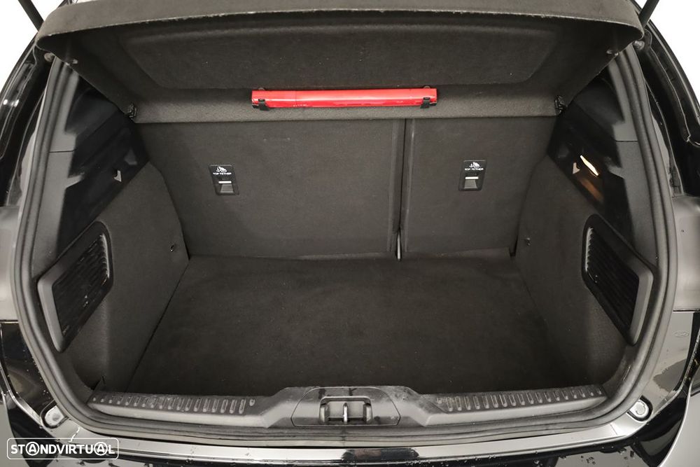 Ford Focus 1.0 EcoBoost MHEV ST-Line - 24