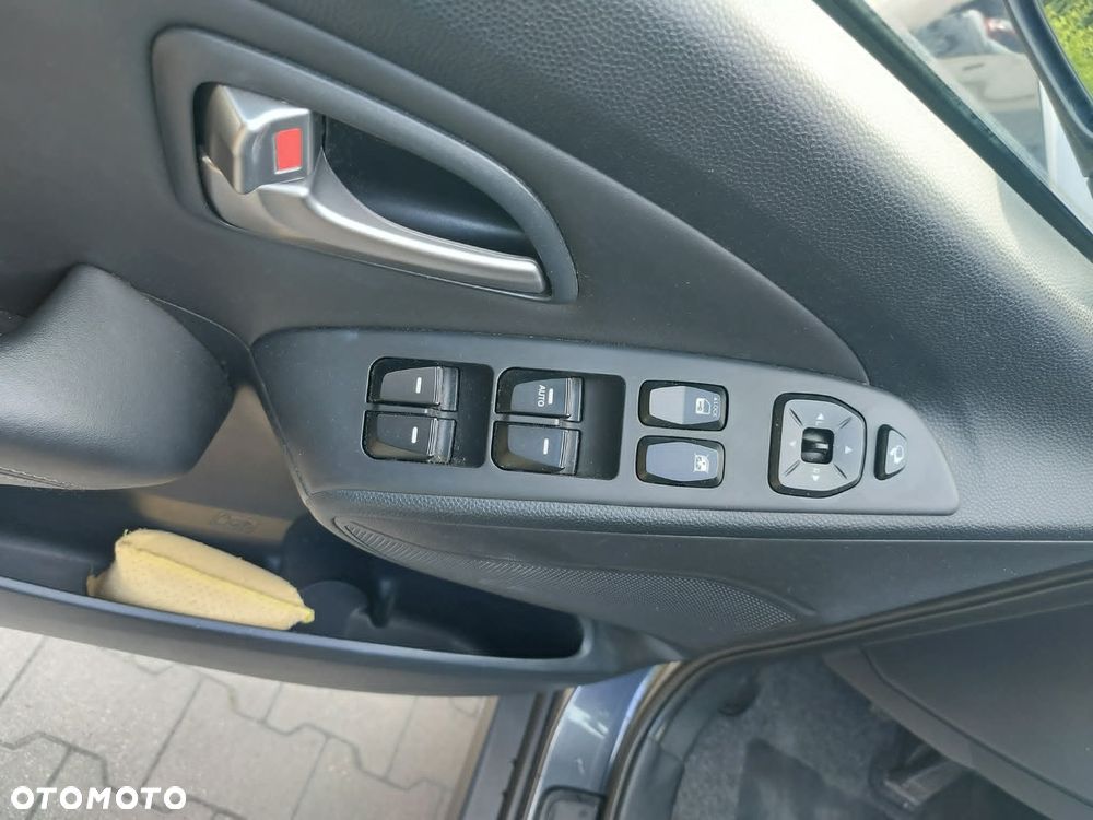 Hyundai ix35 1.6 2WD Comfort - 17