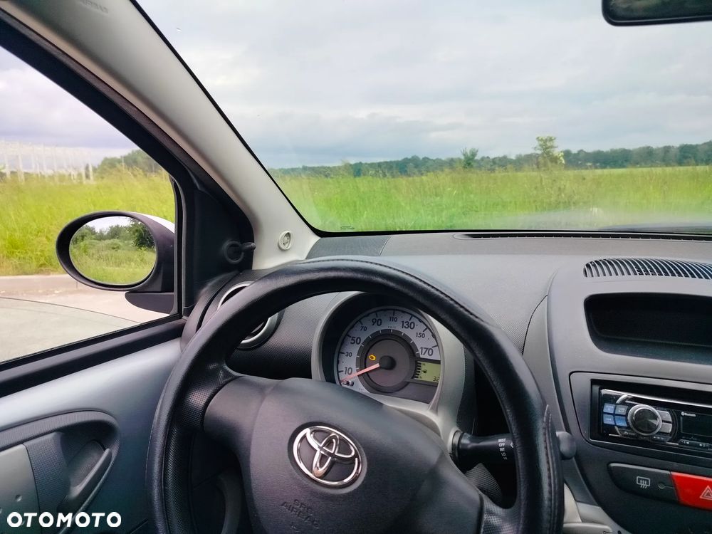 Toyota Aygo Standard - 5