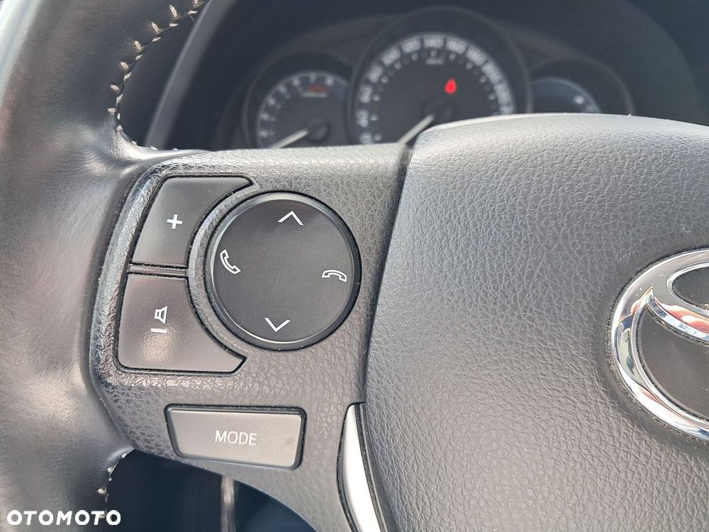 Toyota Auris - 26