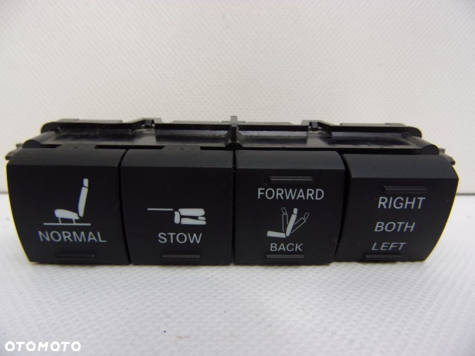 CHRYSLER PACIFICA 16- PRZYCISKI PANEL FOTELA 68234024AA - 1
