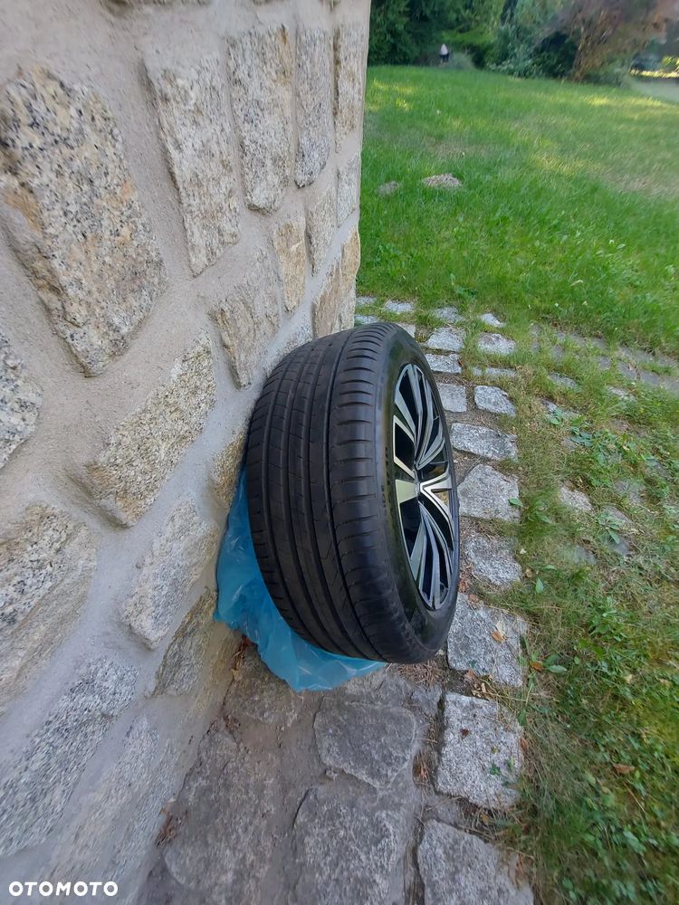 Kola kpl OE VW rozmiar  8JX18H2, Pirelli Cinturato P7 245/45, Użytkowane jeden sezon - 4
