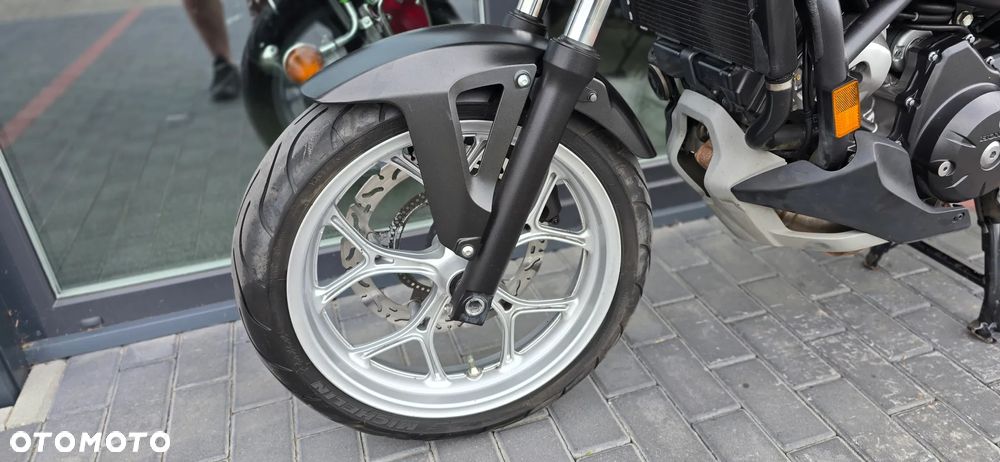 Honda NC - 29