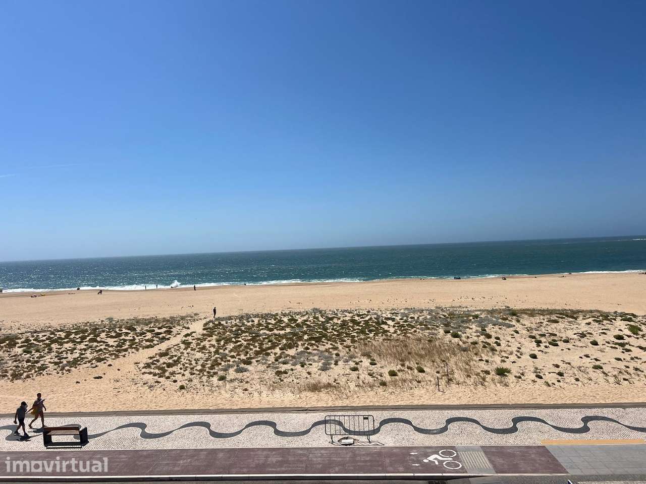Apartamento T2 com garagem junto à praia | Nazaré - Grande imagem: 5/17