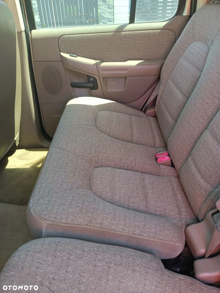 Ford Explorer - 7