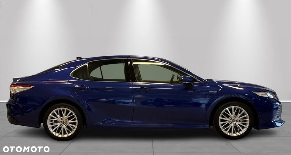 Toyota Camry 2.5 Hybrid Executive CVT - 4