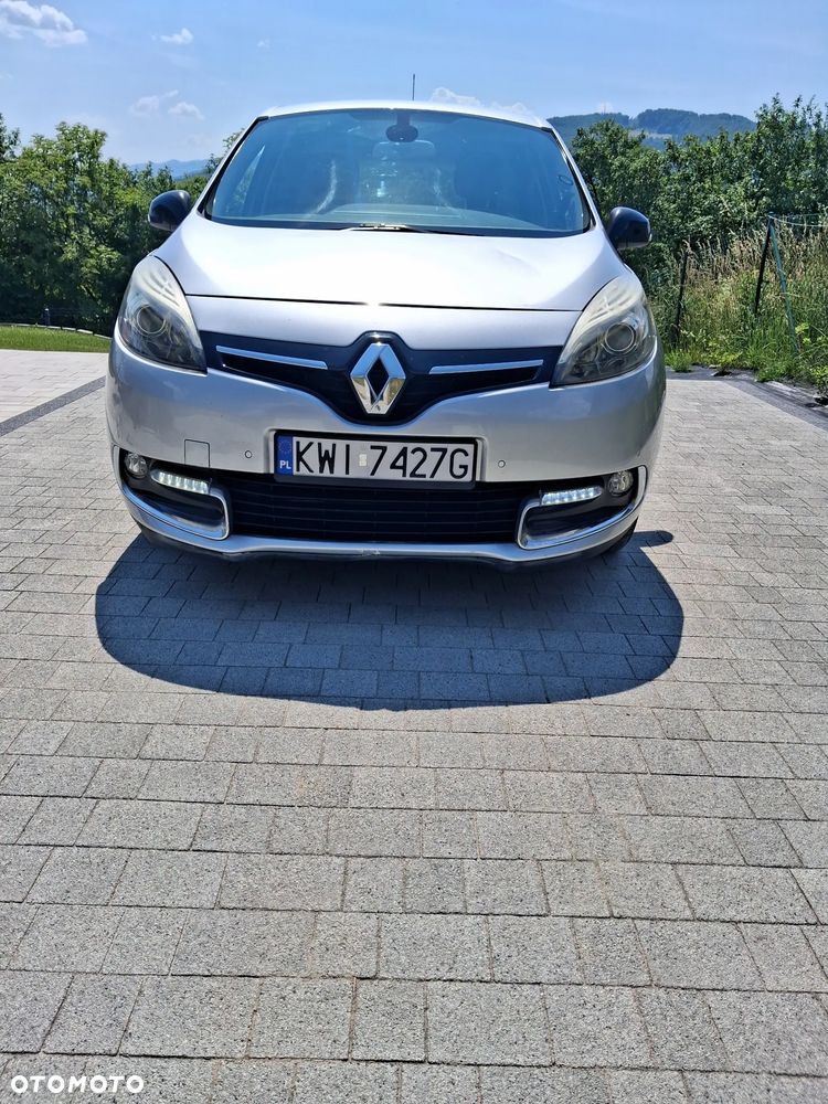 Renault Scenic 1.5 dCi Bose EDC - 11