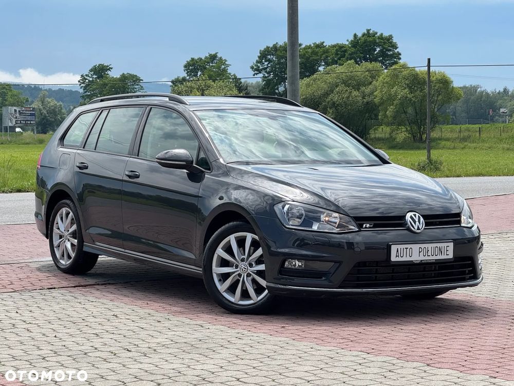 Volkswagen Golf - 1