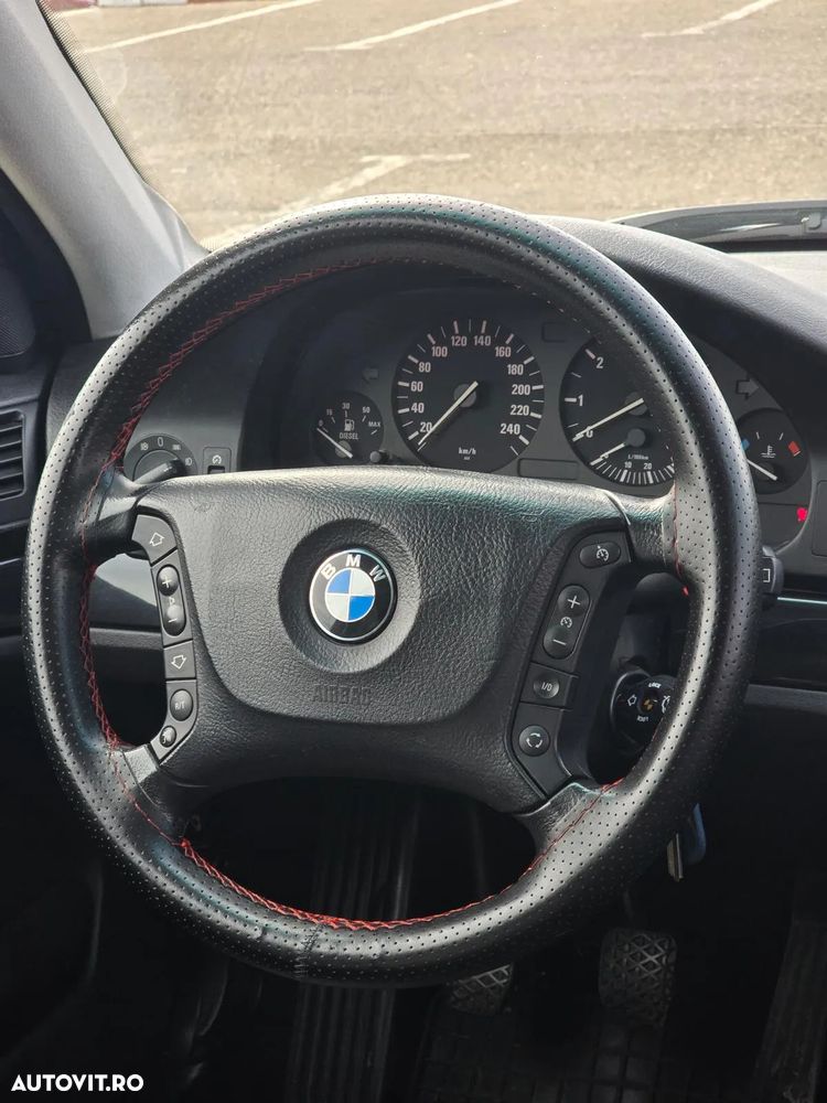 BMW Seria 5 525d Touring - 19