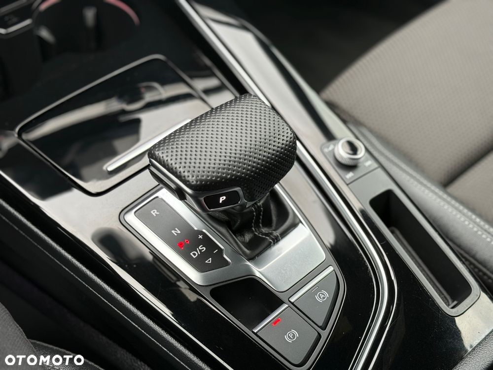 Audi A4 Avant 35 TDI S tronic - 27