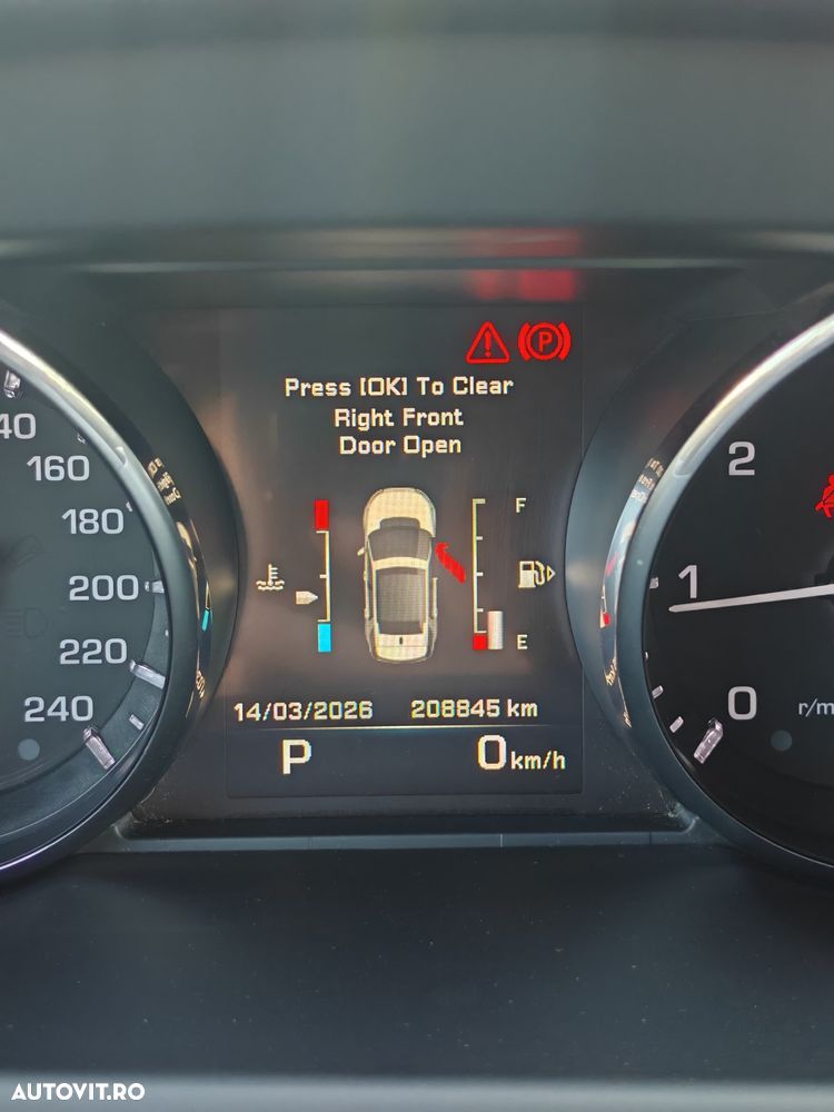 Land Rover Discovery Sport - 17