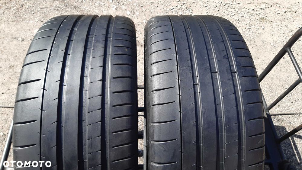 Opony letnie 255.40.20 Michelin - 1