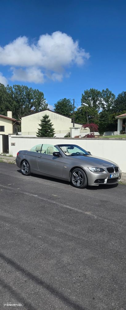 BMW 320 i Cabrio Auto - 4