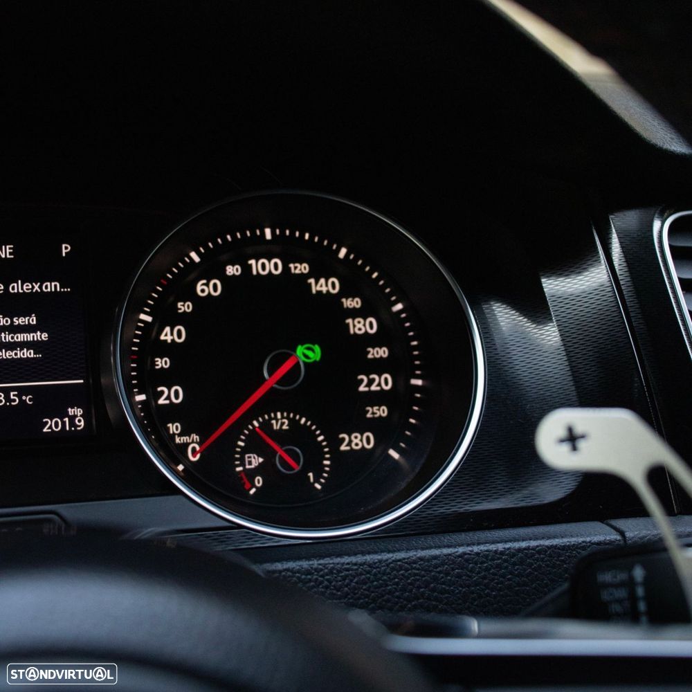 VW Golf GTI Performance BlueMotion DSG - 24