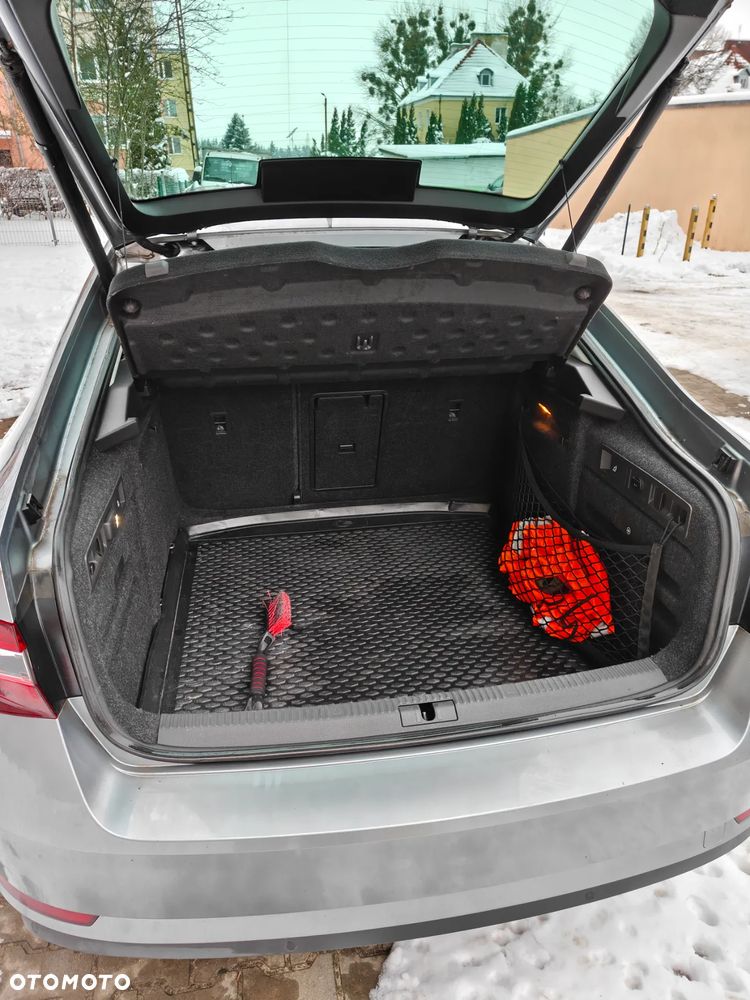 Skoda Superb 2.0 TDI L&K DSG - 5