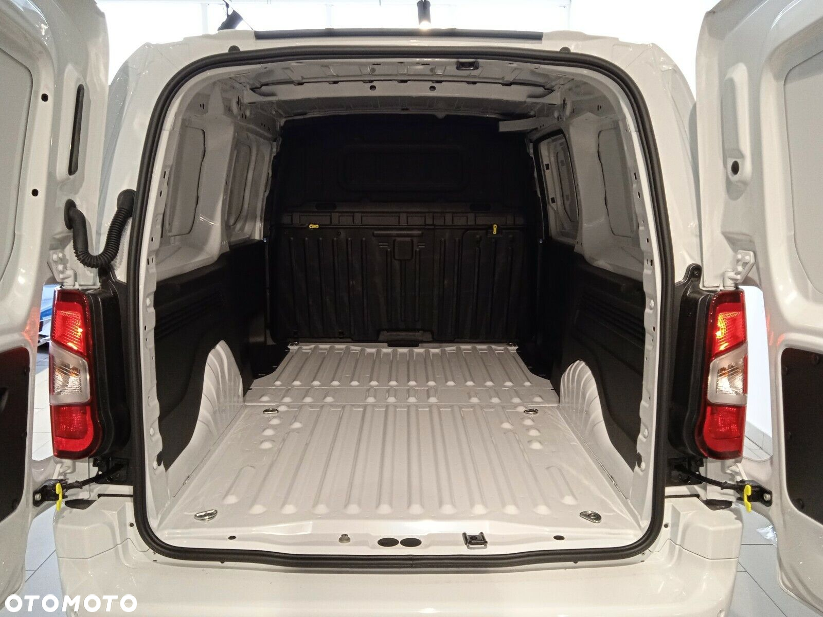 Citroën Berlingo Van WERSJA CLUB - 8