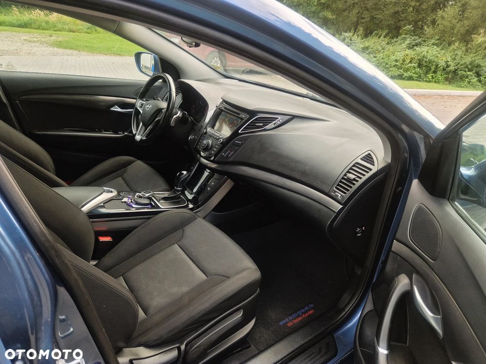 Hyundai i40 Kombi 1.7 CRDi DCT Premium - 17