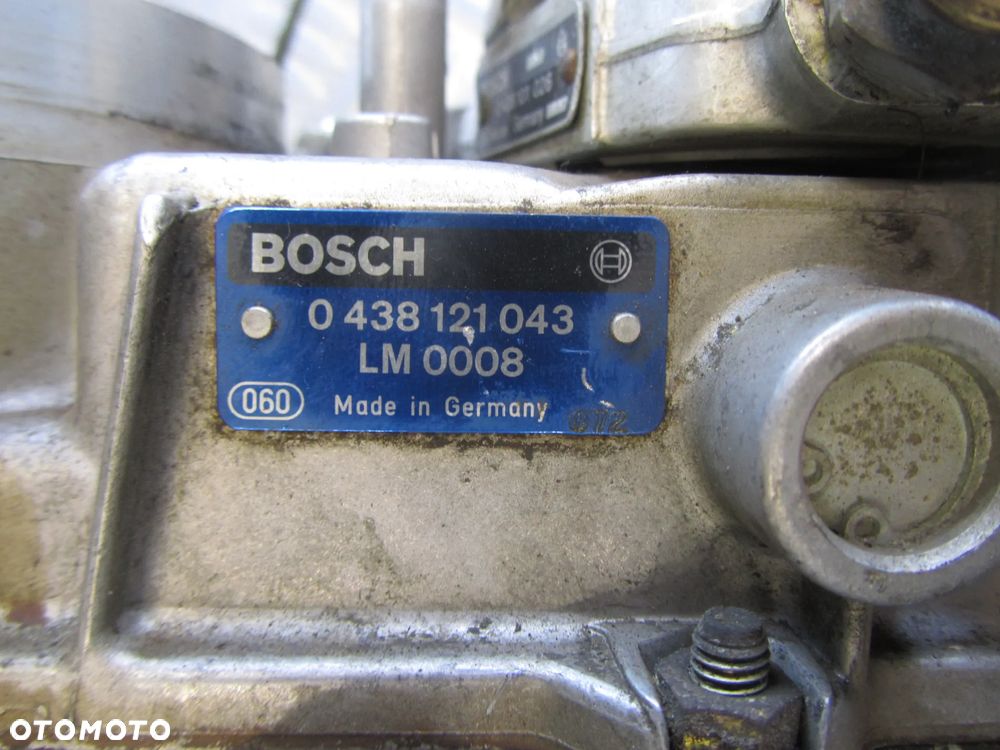 rozdzielacz 0438121043 - 2