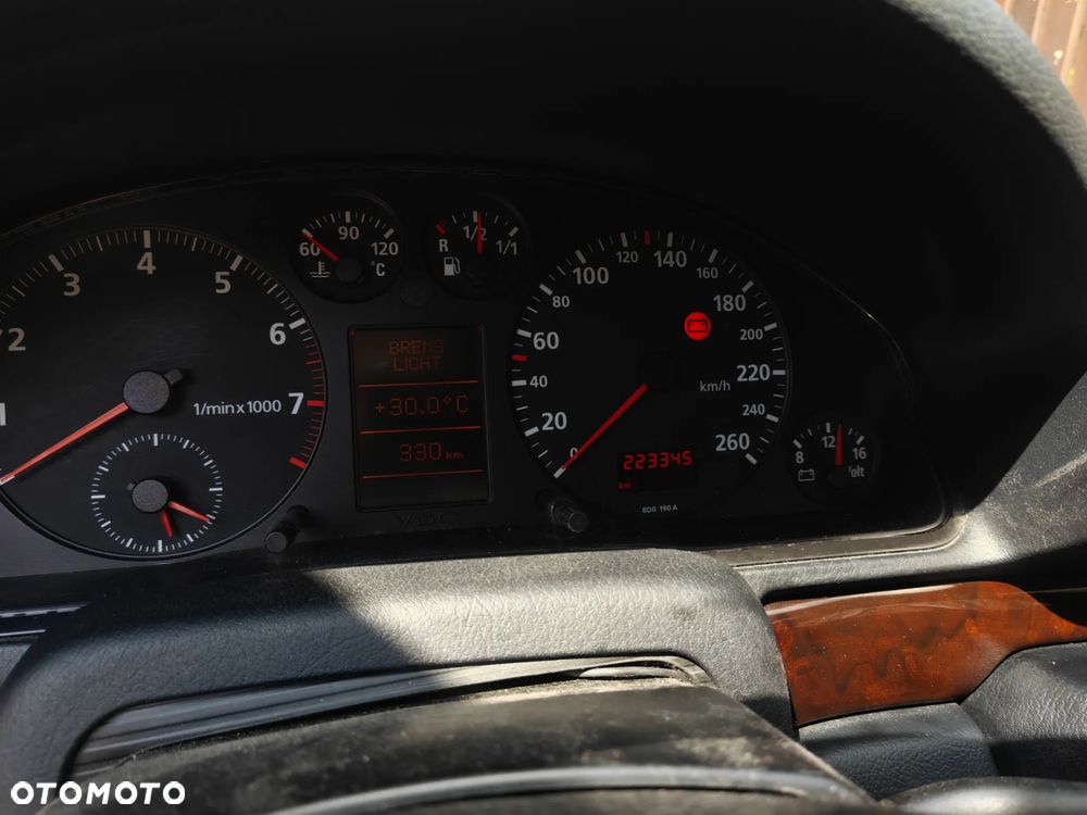 Audi A4 Limousine - 6