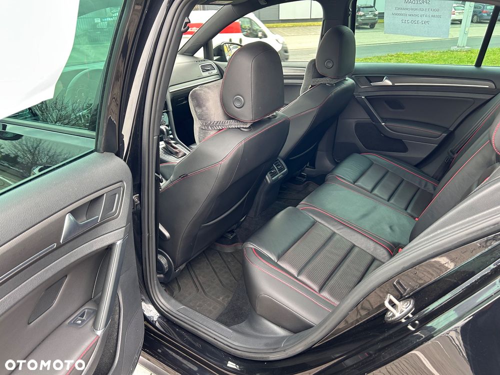 Volkswagen Golf GTI (BlueMotion Technology) DSG Performance - 14