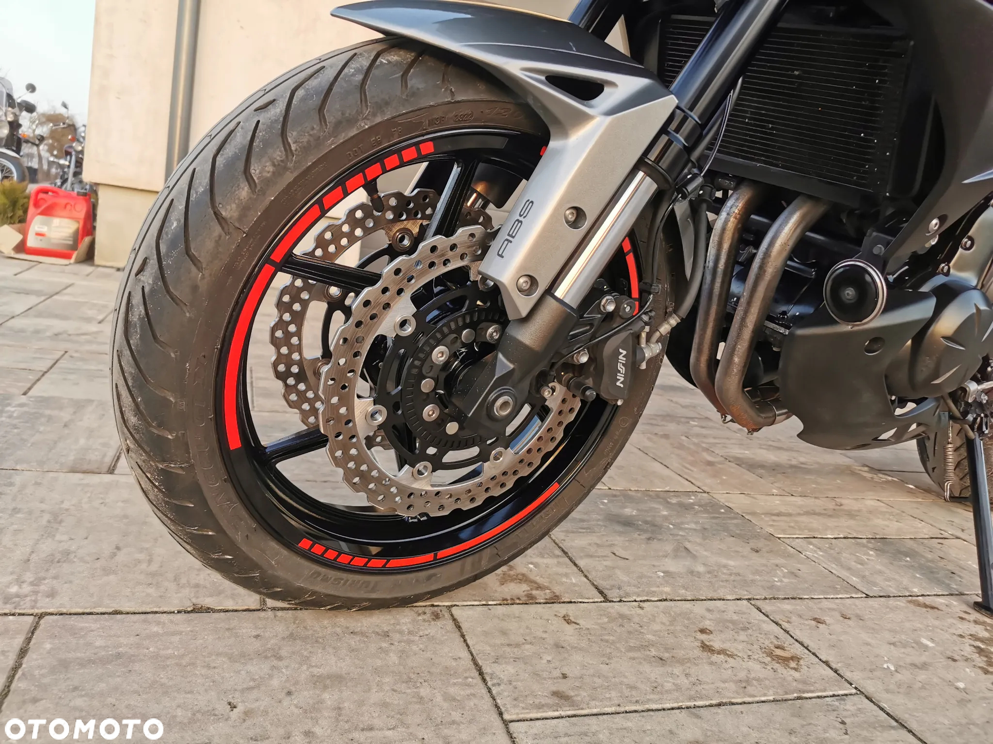 Kawasaki Versys 650 - 12