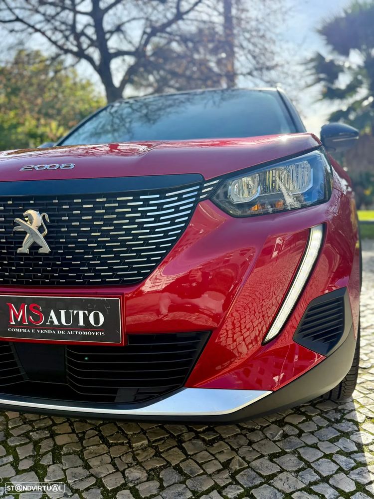 Peugeot 2008 PureTech 130 Allure Pack - 33