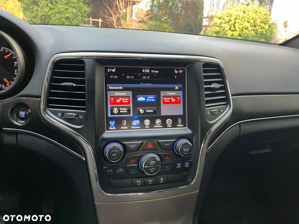 Jeep Grand Cherokee - 27