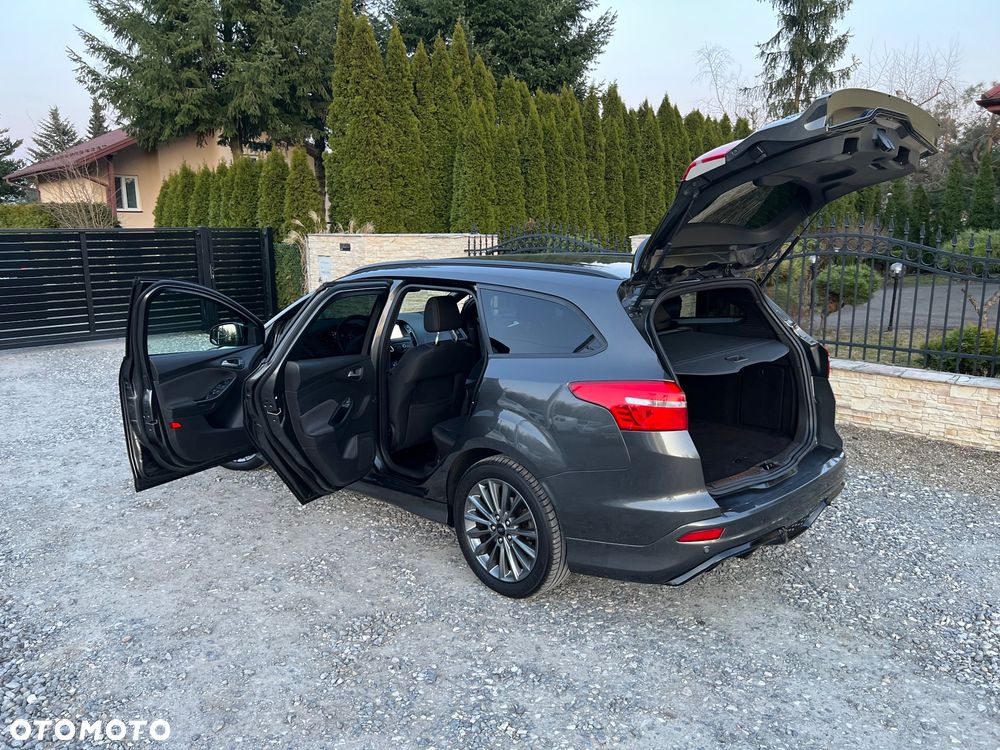 Ford Focus 1.0 EcoBoost ST-Line ASS - 6