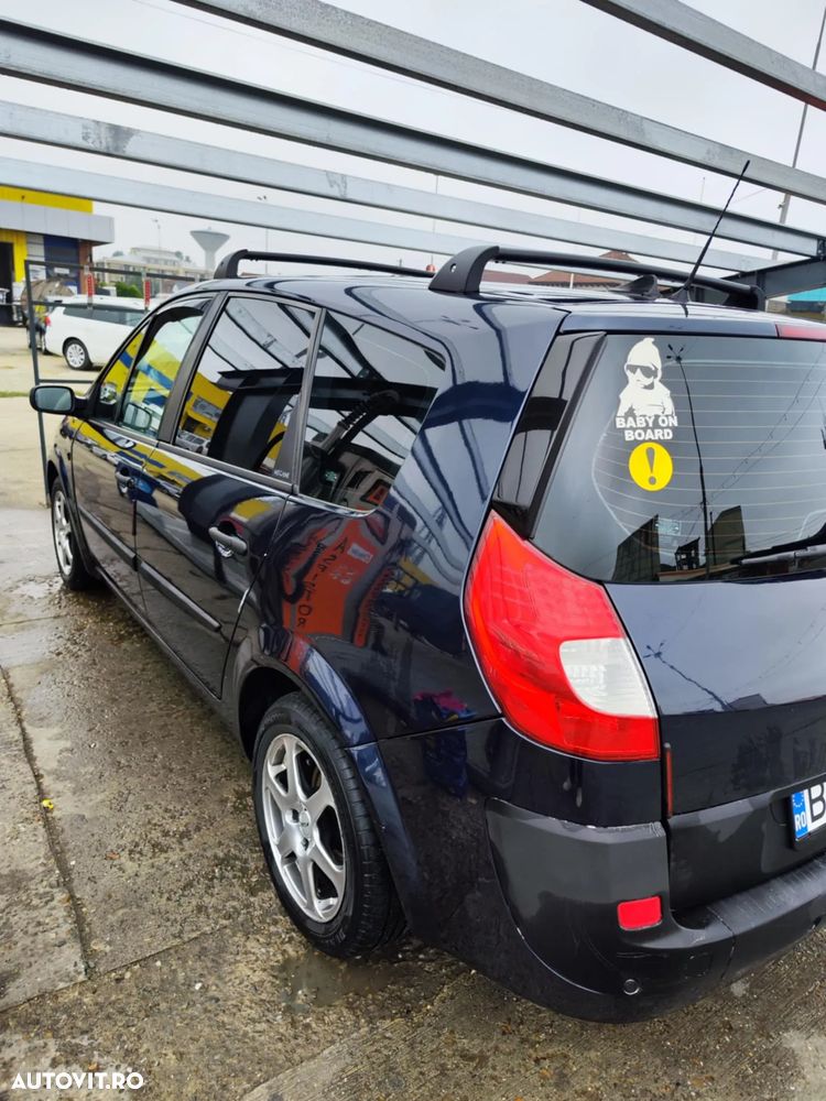 Dezmembrez Renault scenic 1.9 diesel131cp Automat - 1
