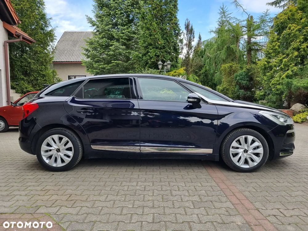 DS Automobiles DS 5 - 10