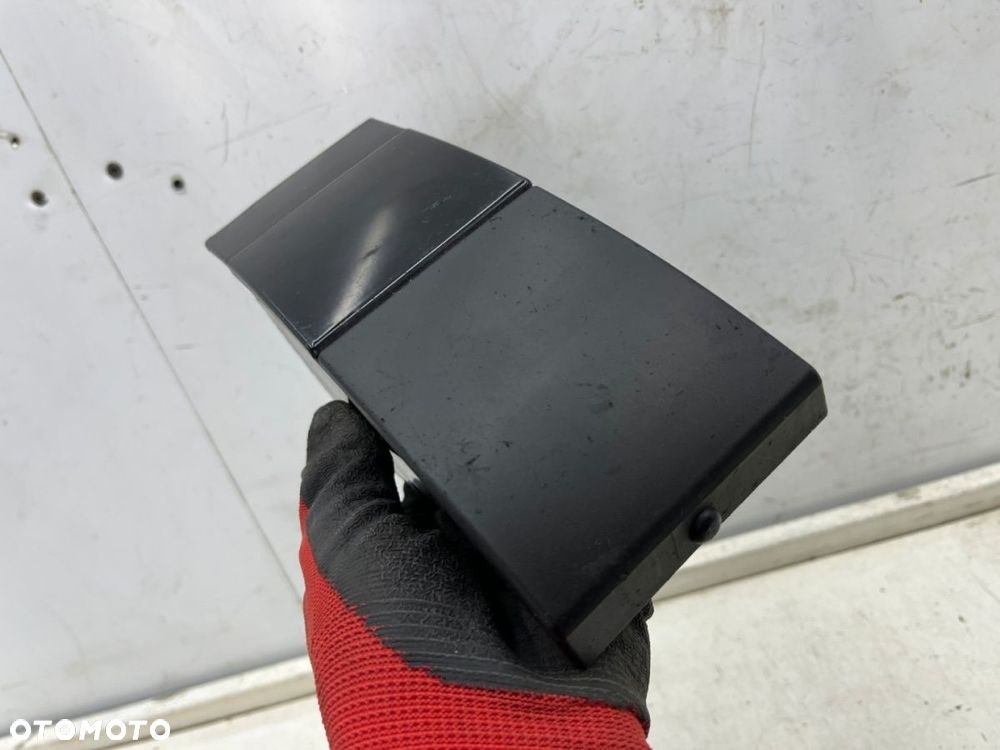 Listwa Range Rover Evoque II L551 18r.- prawa przednia dolna nakładka błotnika progu - 3