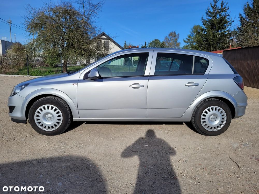 Opel Astra - 4