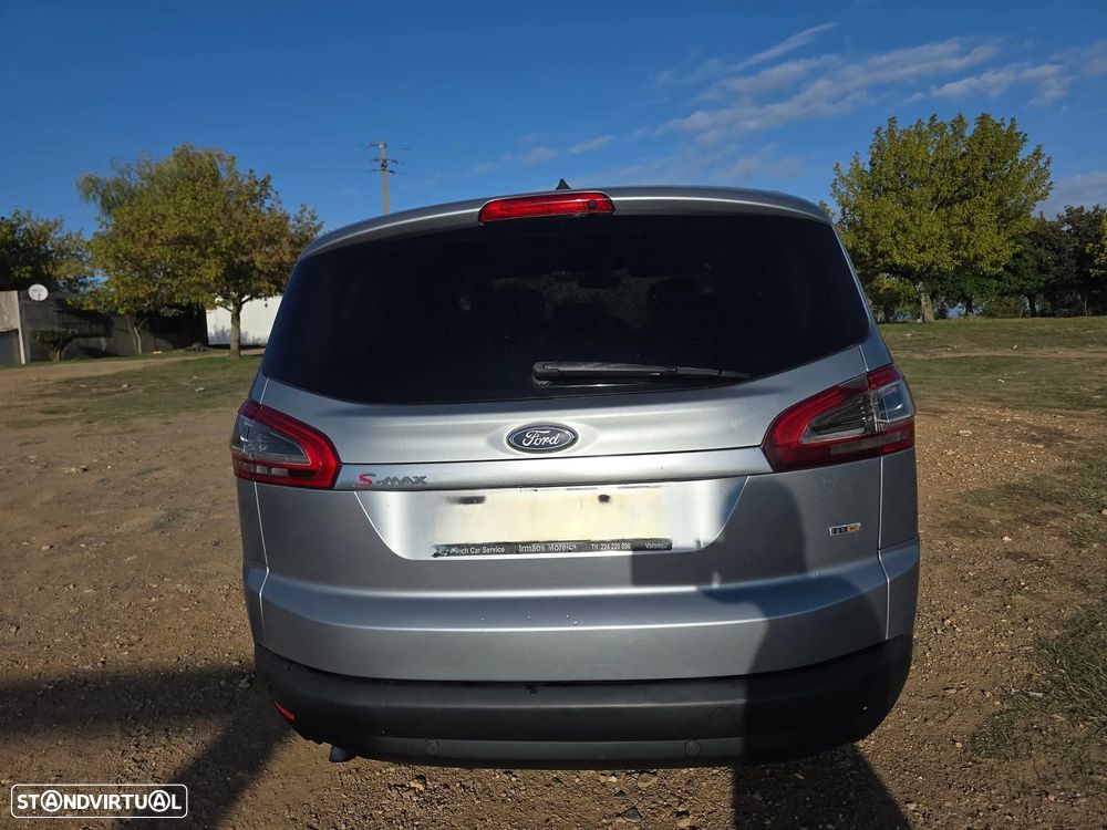 Ford S-Max 2.0 TDCi Titanium 7L 139g - 7