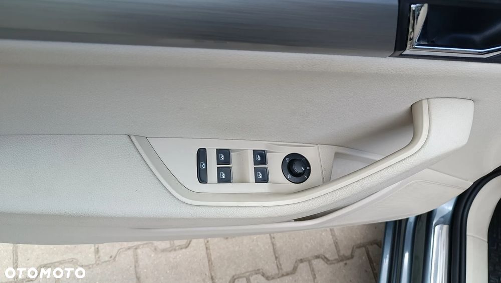 Skoda Superb 2.0 TDI 4x4 Style - 24