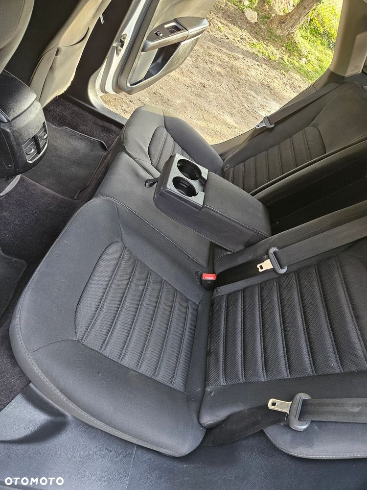 Ford Fusion - 21