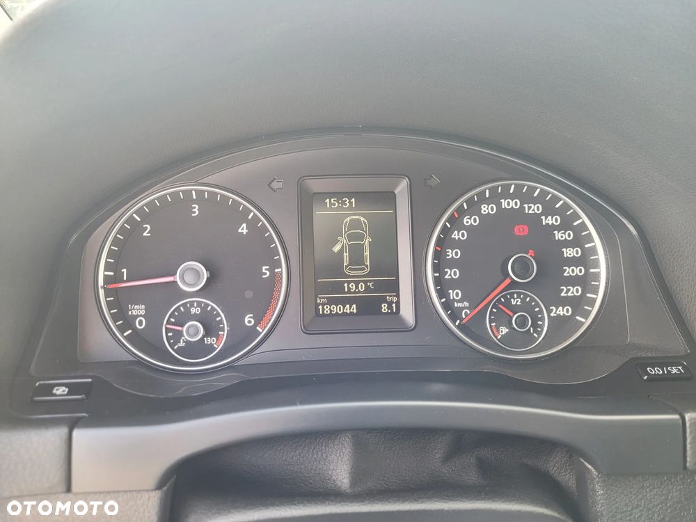 Volkswagen Golf Plus 1.6 TDI DPF Style - 28