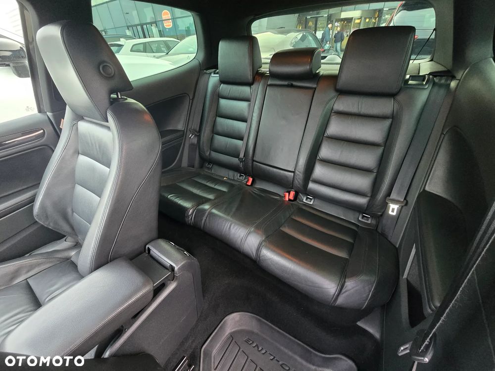 Volkswagen Golf 2.0 TDI GTD - 17