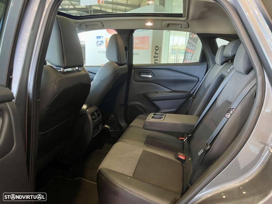 Nissan Qashqai 1.3 DIG-T N-Connecta LED Xtronic - 34