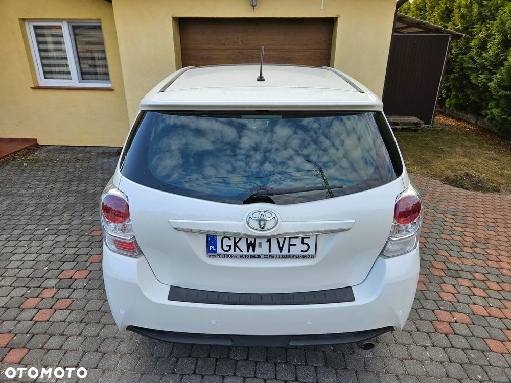 Toyota Verso 2.0 D-4D 5-Sitzer - 7