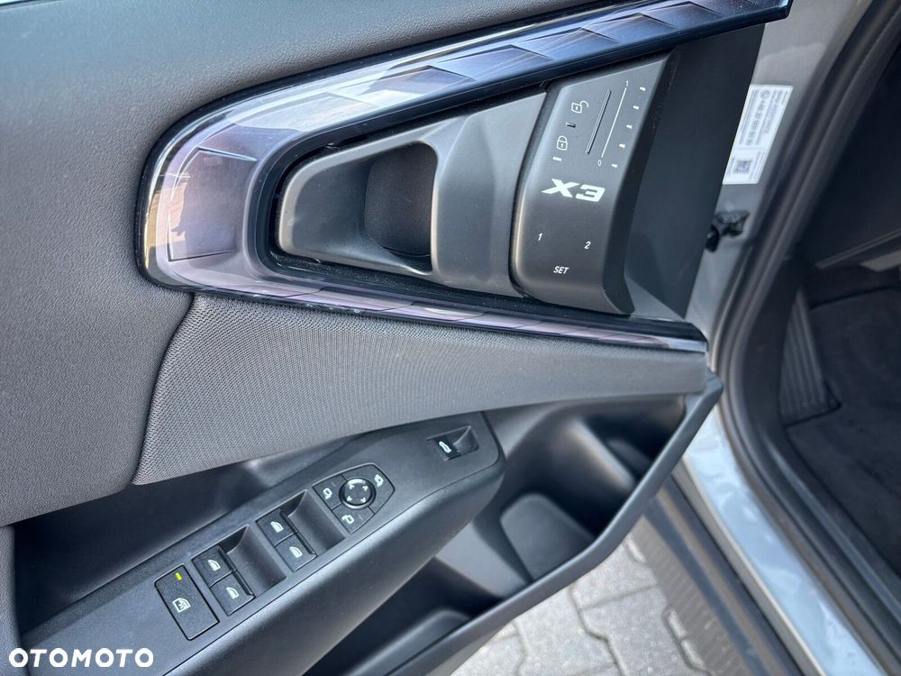BMW X3 xDrive20d mHEV - 31