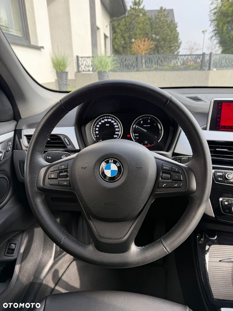 BMW X1 sDrive16d Sport Line - 25