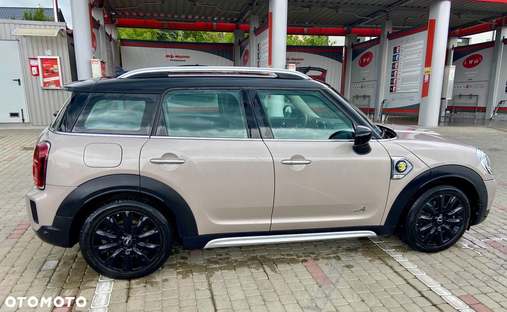 MINI Countryman Cooper SE ALL4 - 4