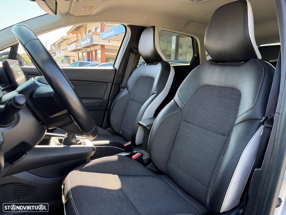 Renault Captur 1.0 TCe Techno Bi-Fuel - 10