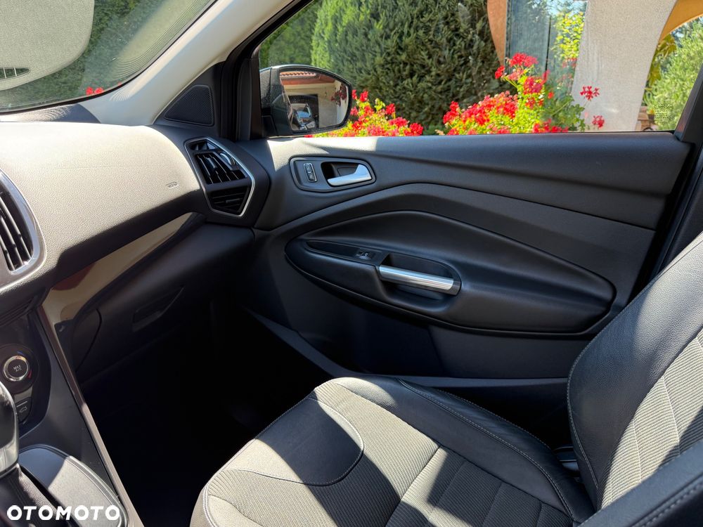 Ford Kuga 2.0 TDCi 4x4 ST-Line - 34