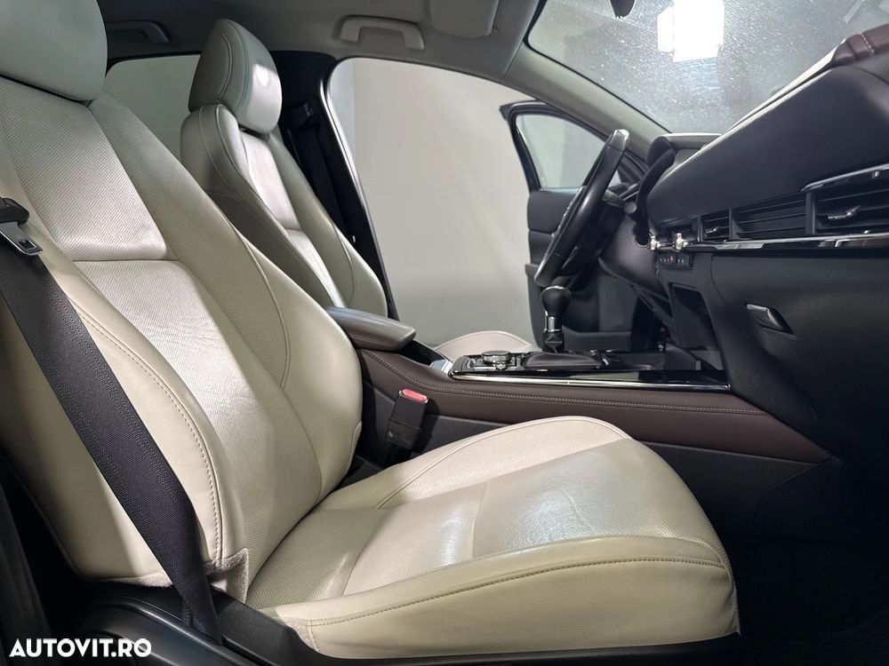 Mazda CX-30 - 12