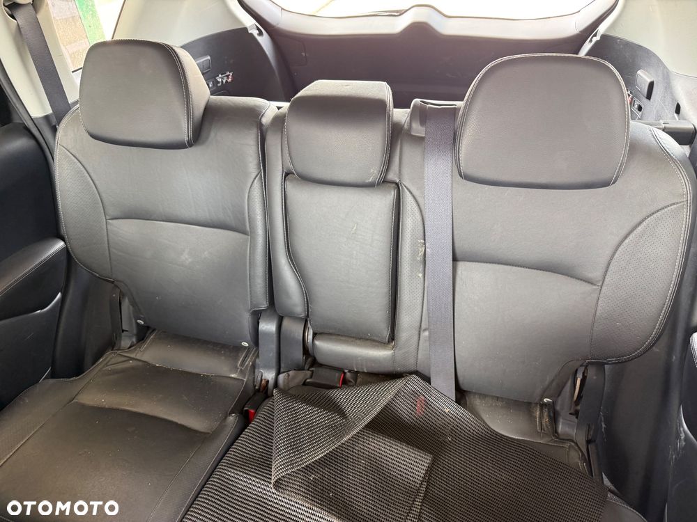 Mitsubishi Outlander 2.4 Intense + CVT - 12