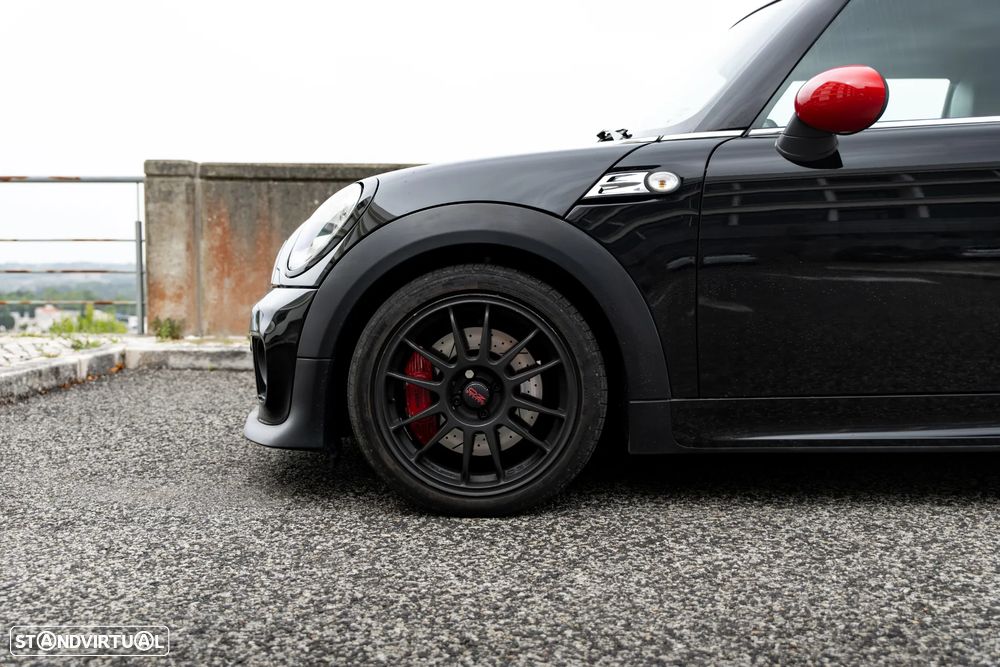 MINI 3 Portas John Cooper Works - 7