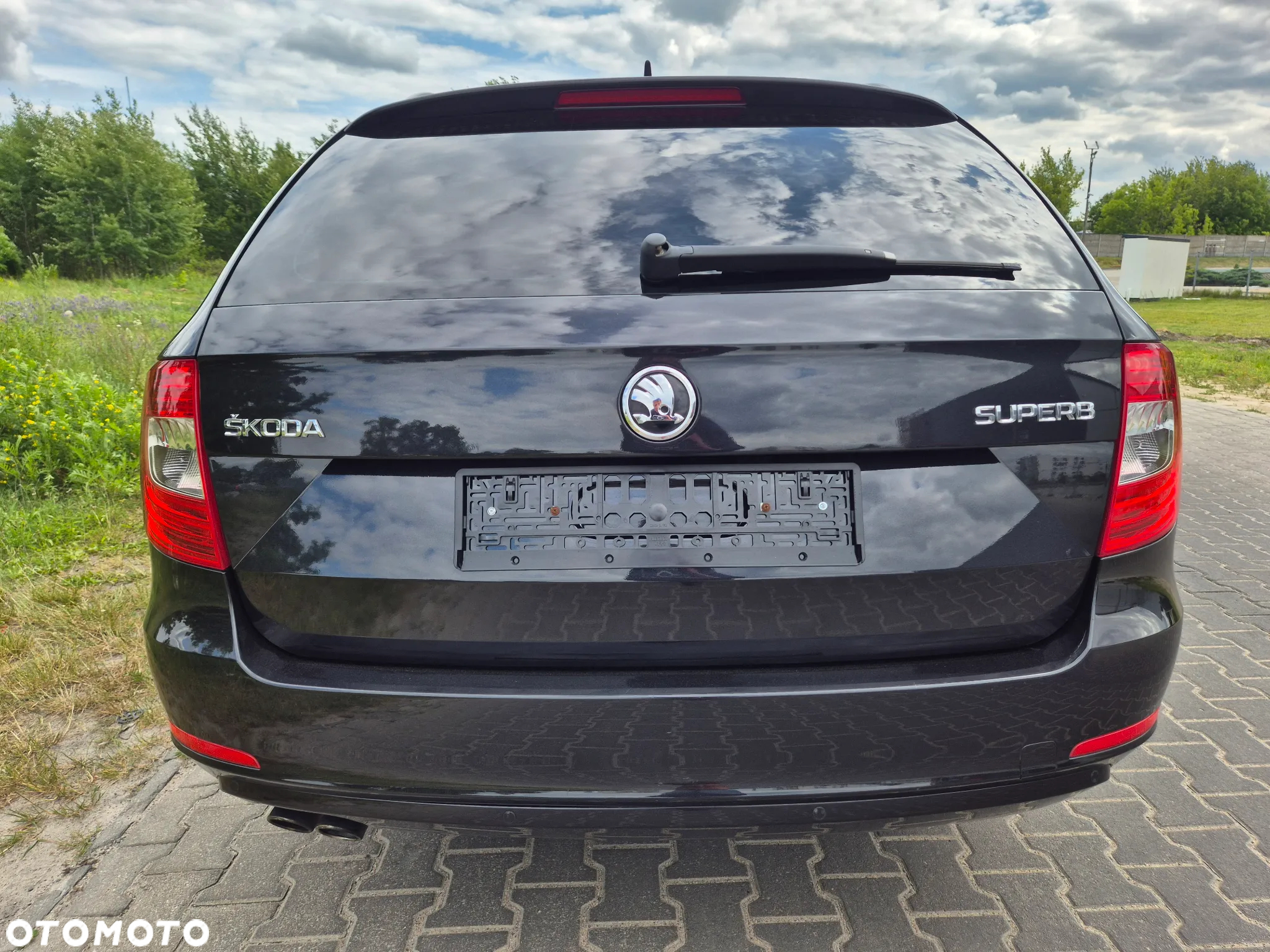Skoda Superb 2.0 TDI DSG Exclusive - 13