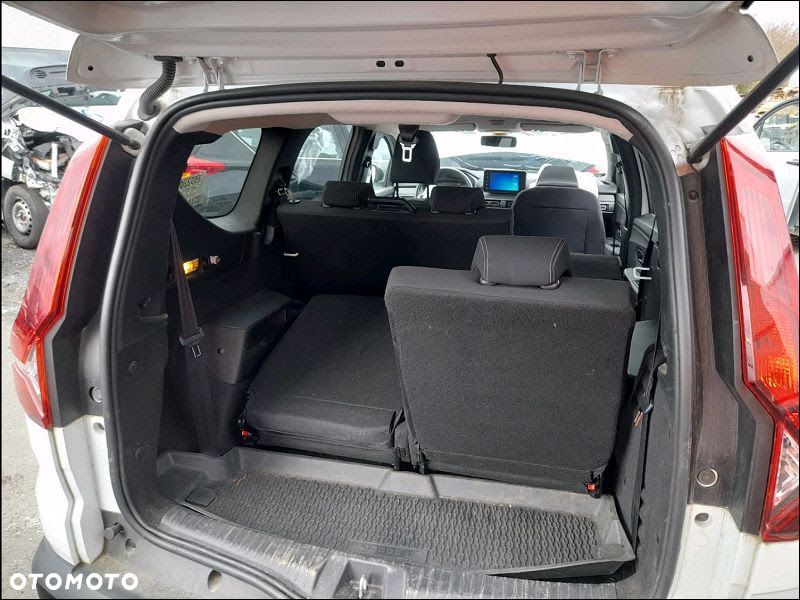 Dacia Jogger TCe 110 Essential - 7