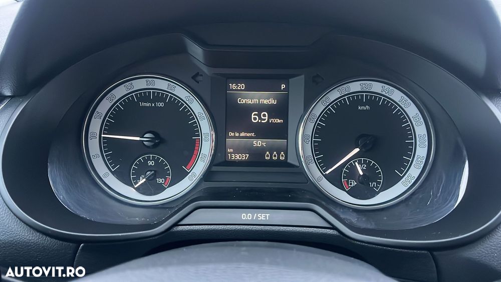 Skoda Octavia 1.6 TDI DSG Ambition - 14